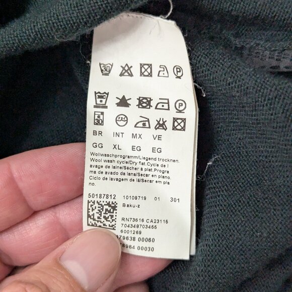 Hugo Boss | Men's XL Dark Green V-Neck Sweater - Picture 5 of 6